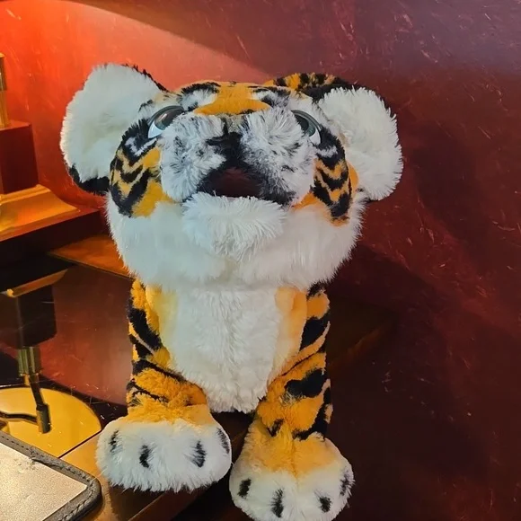 2016 Hasbro FurReal Friends Interactive Roarin' Tyler Tiger